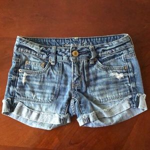 American Eagle Distressed Cut Off Denim Shorts 00